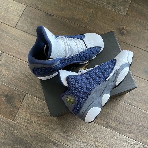 Air Jordan 13 “Flint” 2020 GS. 7Y or WMNS 8.5. - Picture 6 of 9